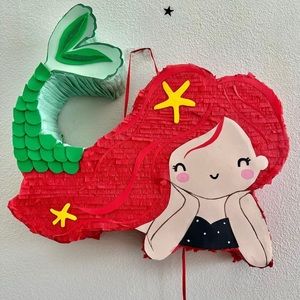 Little mermaid piñata
